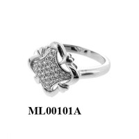 Luxurious 925 silver ring