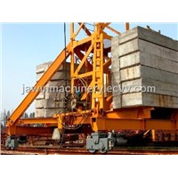 Tower crane traveling chassis