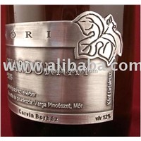 cuatomize vintage wine label, metal label, bottle emblem