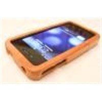 Well Designed Bamboo Case for iPhone