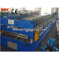 Colored roof panel roll forming machine