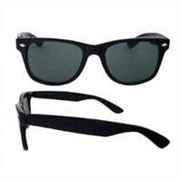 Black Frame Black Lens Wayfarer Sunglasses