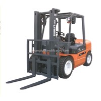 4T Internal Combustion Counterbalanced Forklift Truck