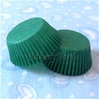 green paper baking cups cup cake for Christmas on promotion