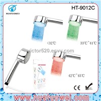 Temperature controlling led hand shower head