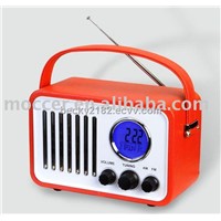 Classic am fm radio with lcd clock display and speaker