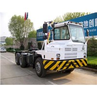 SINOTRUK HOVA 4X2  PORT TERMIAL TRACTOR