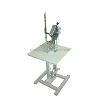 pedal clipping machine for packaging