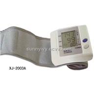 Wrist type digital blood pressure monitor