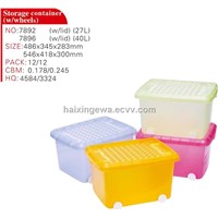 Storage container with wheels