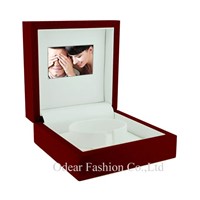 video necklace box