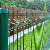 Curved fence