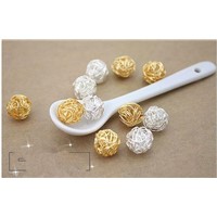 Decorative metallic wire