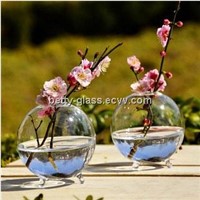 Beautiful Glass Terrarium with 3 small legs and one open Transparent Glass Vase Home Decoration