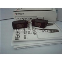 KEYENCE PZ-G42CB Threaded Reflection Type Connector Type NPN