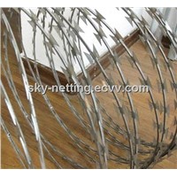Razor Wire Fencing/Cheap Galvanized Razor Barbed Wire Bto-22 30 Cbt-60 65 (Isofactory)