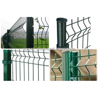 Triangle bending wire mesh fence