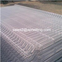 Curve Type Welded Wire Mesh Fence 5mm Wire 50mm by 200mm Aperture Fence Panels