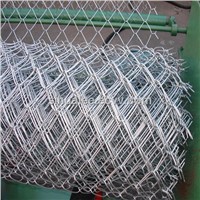 Good-quality low-carbon steel chain link fence Made in china