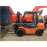 3t forklift with 2-stage 4-meter mast  TOYOTA