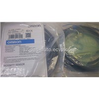 OMRON E2E-X4MD1 2M==PROXIMITY SWITCH