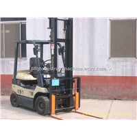used Toyota 1T forklift