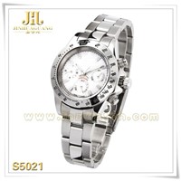 Fashion and glamour men business watch