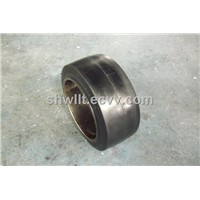 Press-On Solid Tire 18x7x12 1/8