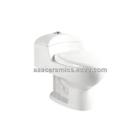 Ceramic siphonic one piece toilet