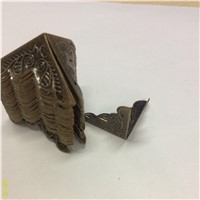 Luggage Case Box Corner Brackets Decorative Corner For Furniture Decoration Triangular Rattan Carved Bronze Tone 3.6x1.9cm,30Pcs