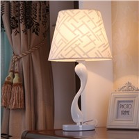 Modern Desk Lamps Swan Bedroom Lights Metal And Fabric Table Lamps For Living Room Bedroom Home Decoration Lighting