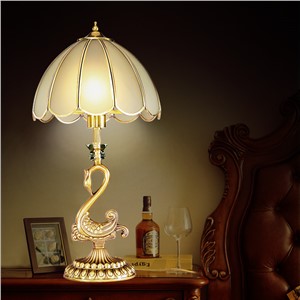 The full copper table lamp luxury retro bedside lamp lamp bedroom study Wedding desk lamps lignting table light ZA98147