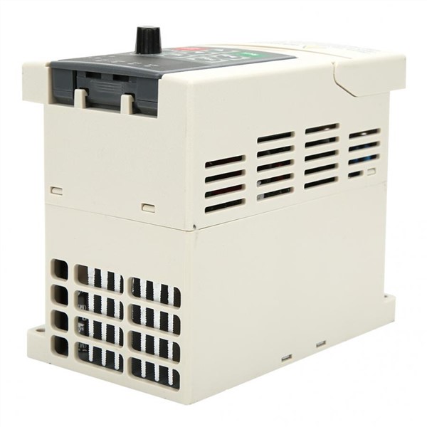 AC 220V Single Phase Input & Output VFD Inverter Frequency Converter Manufactured with High-Quality Electronic Components