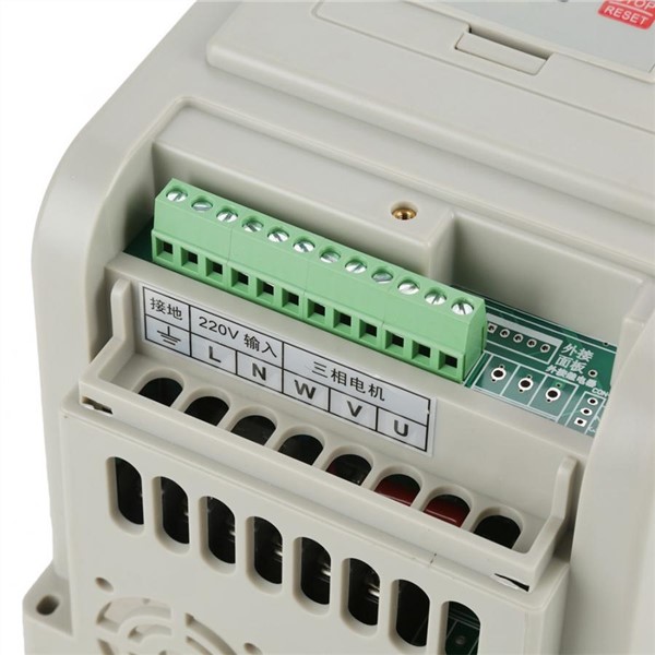 Micro Inversor Solar 1.5KW 3-Phase 220V AC Variable Frequency Drive VFD Speed Controller Frequency Converter Single 8A > 1000KW