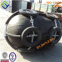 Floating marine rubber fender with tire chain