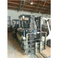 Toyota used condition 3t electric forklift with three stages/masts used toyota 3t electric lifter