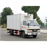 factory selling 4x2 12cbm 5ton jmc cheap refrigerator truck