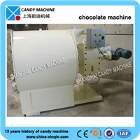 Servo controlled chocolate molding machine