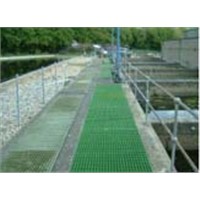 GRP GRATING WITH CONCAVE SURFACE