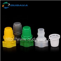 Spout and cap for beverage soft packing bag and stand up pouch