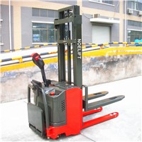 ELECTRIC PALLET STACKER FEATURE