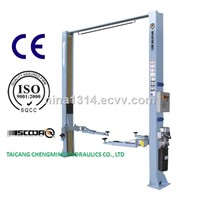 China Electrical Release Clear Floor Two Post Liftt with Ce ISO
