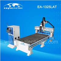 China CNC Router Machining Center with Linear Tool Changer