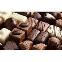 Chocolate in the Heart. Choose from White Orchid, Rum Or White Wine Chocolate. Various Types of Chocolate Can Be Customi