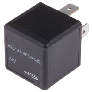 TE Connectivity Plug In Automotive Relay - SPDT, 24V dc Coil, 40A Switching Current