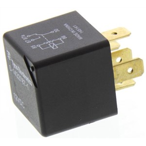 TE Connectivity Plug In Automotive Relay - SPDT, 12V dc Coil, 30A Switching Current